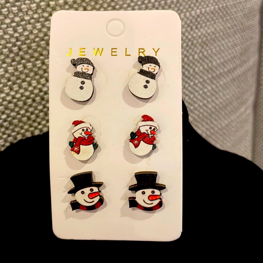 Wooden Christmas/winter earrings!!
